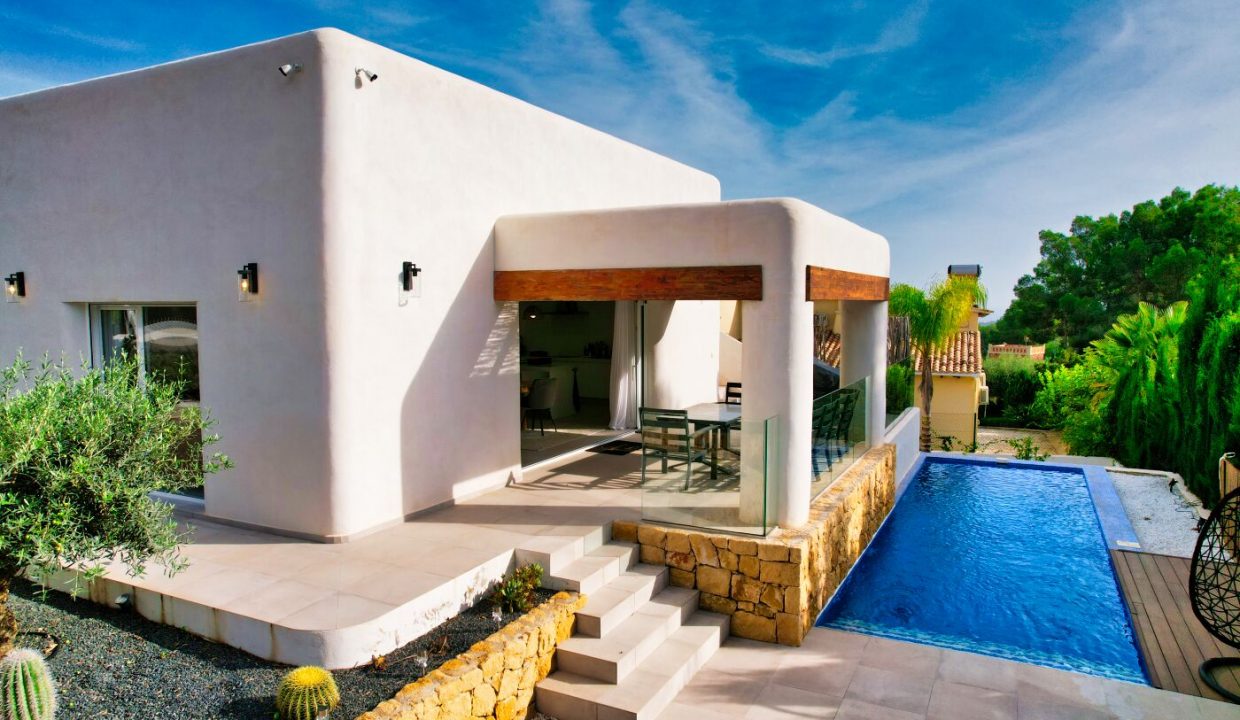 Promoción Maravilloso chalet de estilo ibicenco, obra nueva en Altea (Revista)