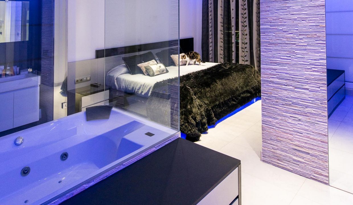 Promoción Excepcional villa de lujo, obra nueva en Calpe (Revista)