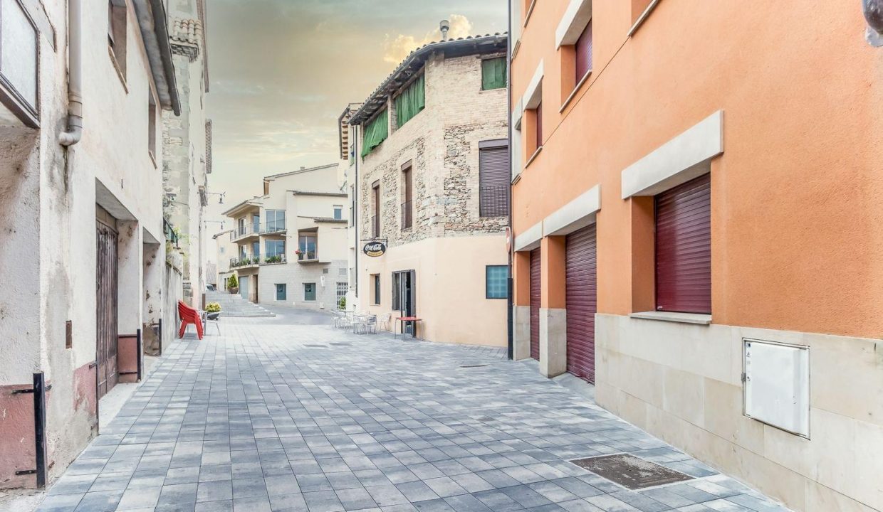 Promoción Promoción de viviendas en C/ Verdaguer, Sant Pere de Torelló (Barcelona), obra nueva en Sant Pere de Torelló (Revista)