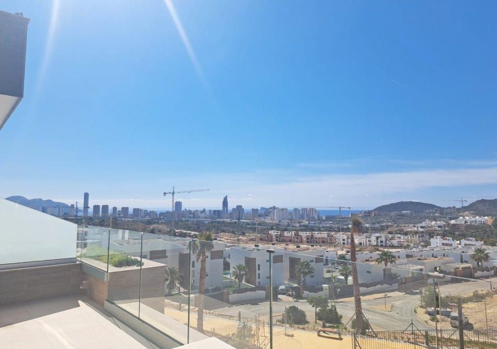 Promoción Apartamento moderno con terraza soleada, obra nueva en Finestrat (Revista)