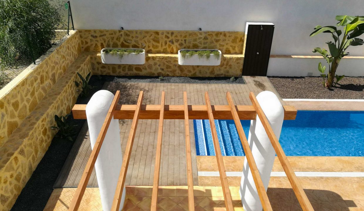 Promoción Encantadora residencia de estilo ibicenco, obra nueva en Chirles (Revista)