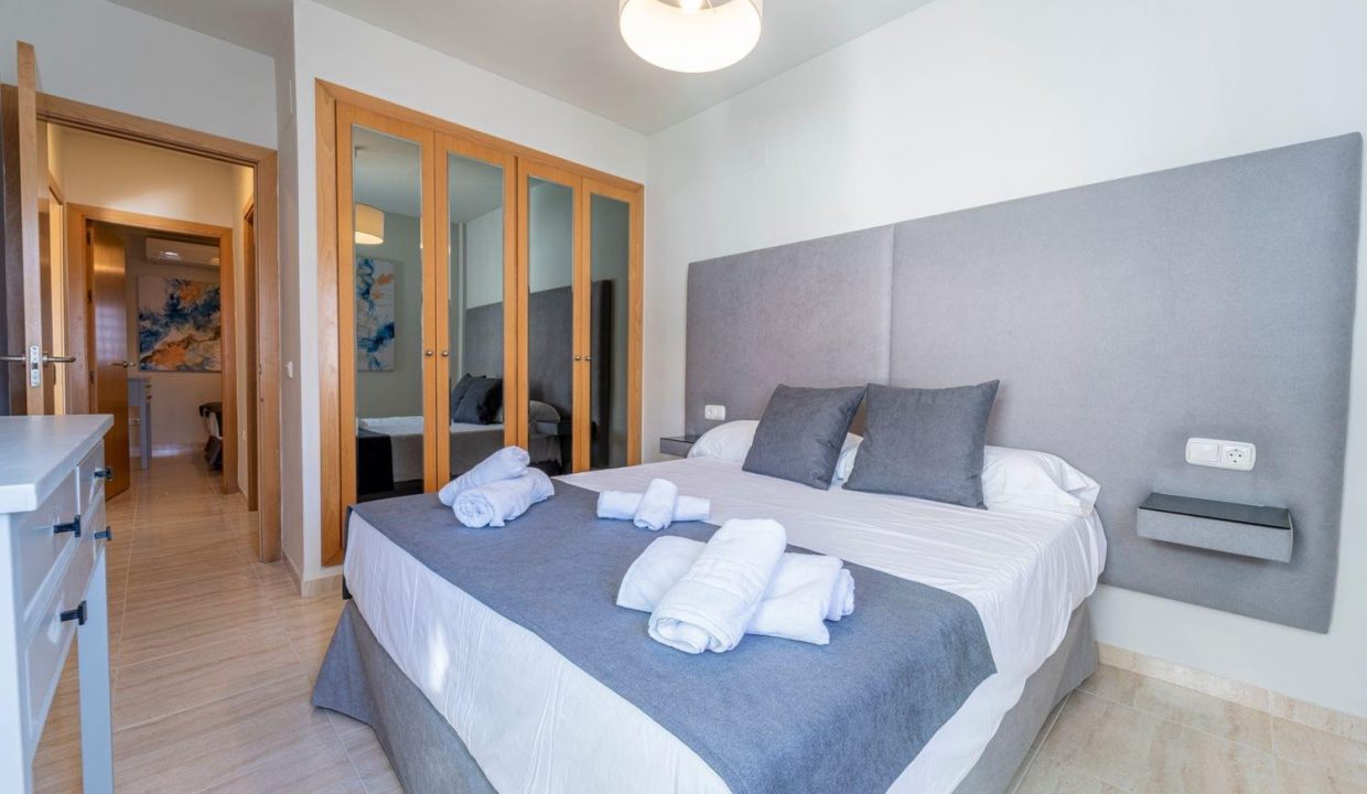 Promoción Palm Beach Golf Almerilmar, obra nueva en Almerimar (Revista)