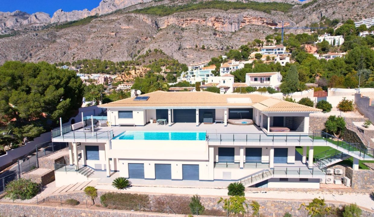 Promoción Excepcional villa de estilo moderno, obra nueva en Altea (Revista)