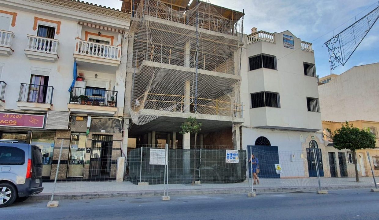 Promoción Edificio Bahia, obra nueva en Algarrobo-Costa (Revista)