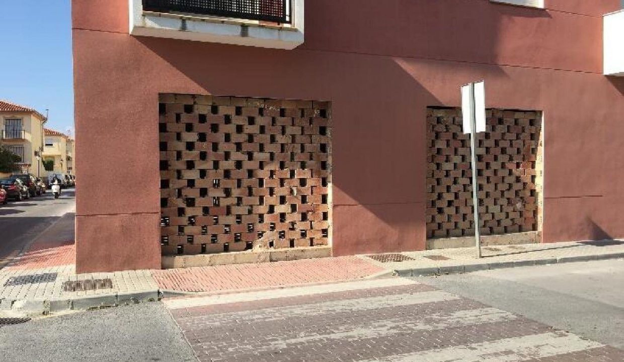 Promoción RESIDENCIAL CARLOS CANO, obra nueva en Urbanización "Cuesta de los chinos" (Revista)