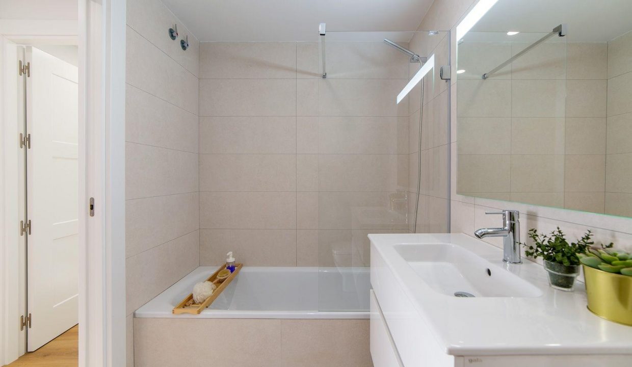 Promoción Noga Residencial Fase III, obra nueva en Almería (Revista)