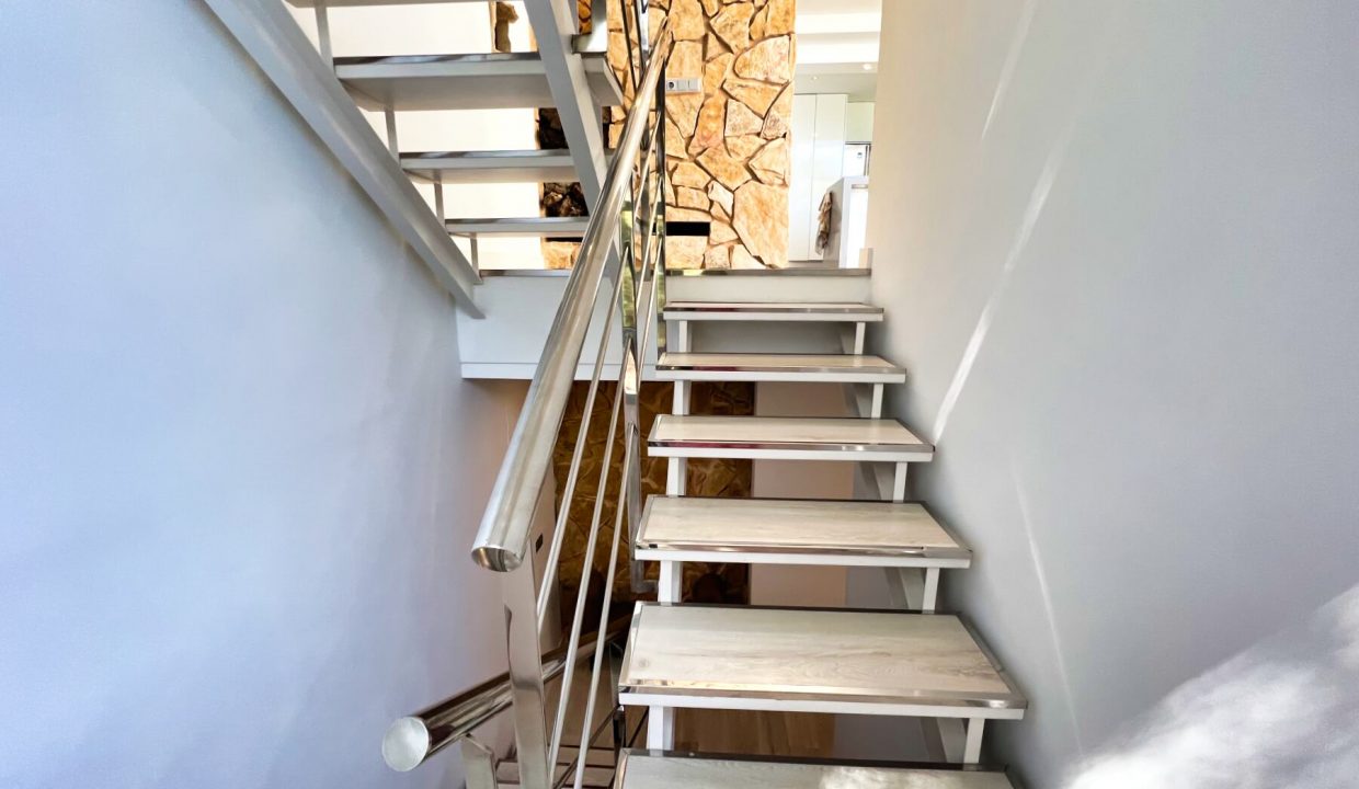 Promoción Exclusiva villa adosada, obra nueva en Altea (Revista)