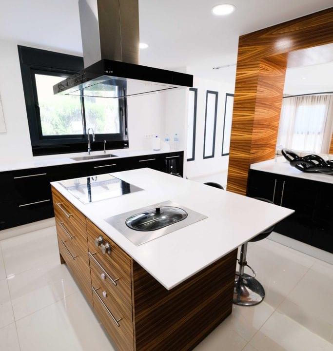 Promoción Villa de lujo cerca del mar, obra nueva en Torrevieja (Revista)