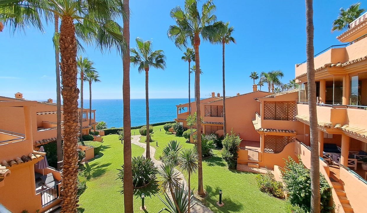 Promoción Bermuda Beach 510232, obra nueva en Estepona (Revista)