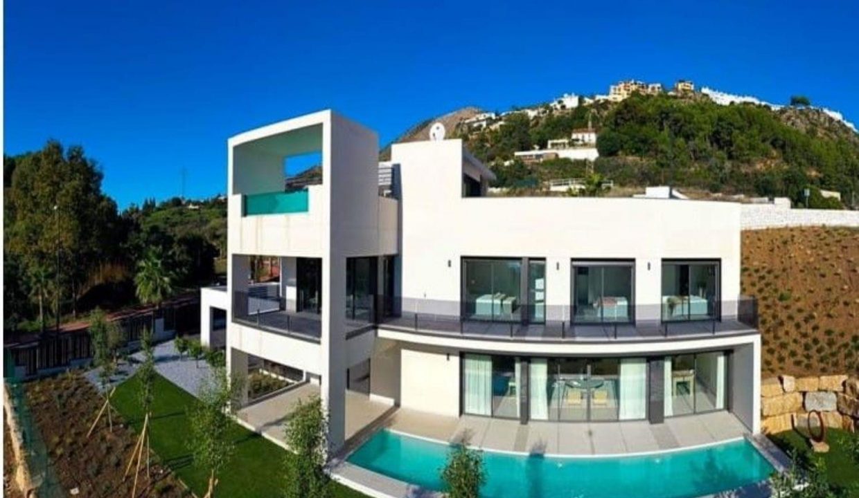 Promoción Santa Mónica Villa, obra nueva en Benalmádena (Revista)