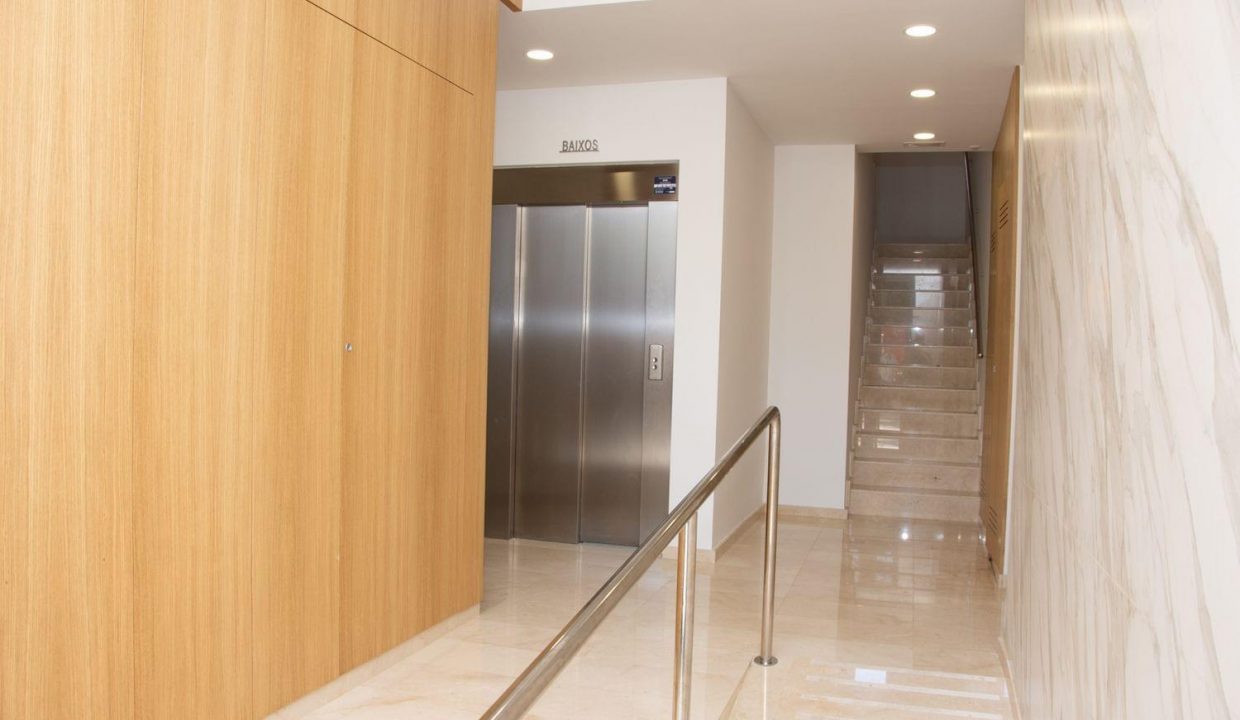 Promoción Narcis Monturiol 96, obra nueva en l'Hospitalet de Llobregat (Revista)