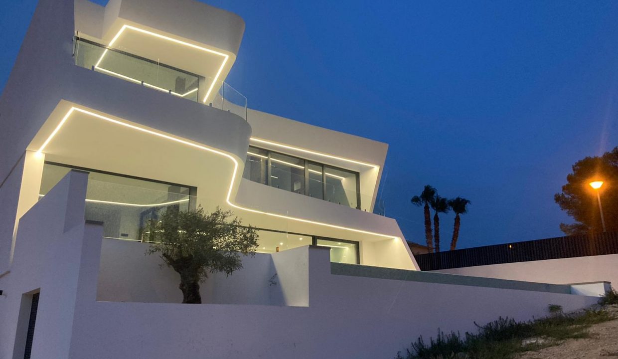 Promoción Villa de lujo en una zona privilegiada, obra nueva en Calpe (Revista)