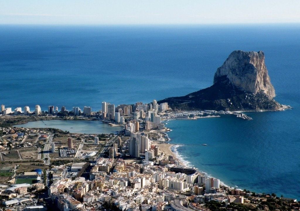 НОВЫЕ РОСКОШНЫЕ ПЕНТХАУСЫ С ВИДОМ НА МОРЕ В КАЛЬПЕ