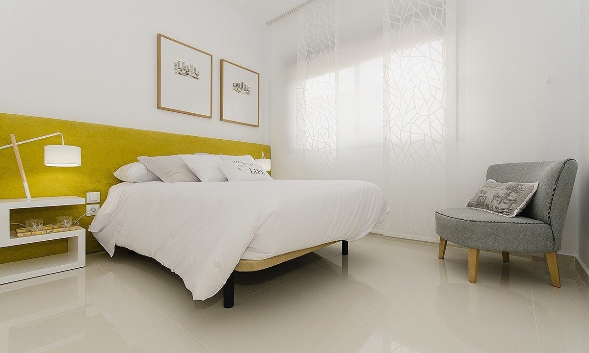 НОВАЯ ПОСТРОЕННАЯ ВИЛЛА В ORIHUELA COSTA (CAMPOAMOR)