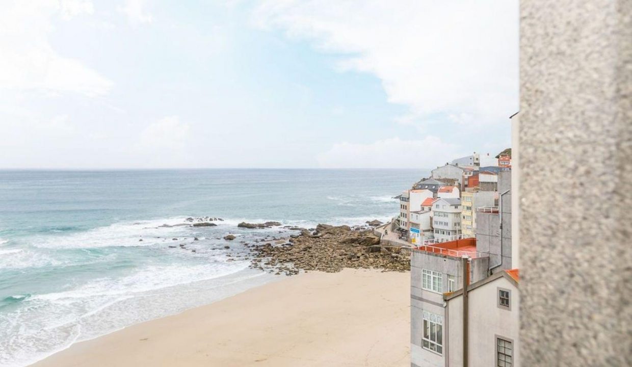 Promoción Promoción de Viviendas en C/ Emilio González López, obra nueva en Malpica (Revista)