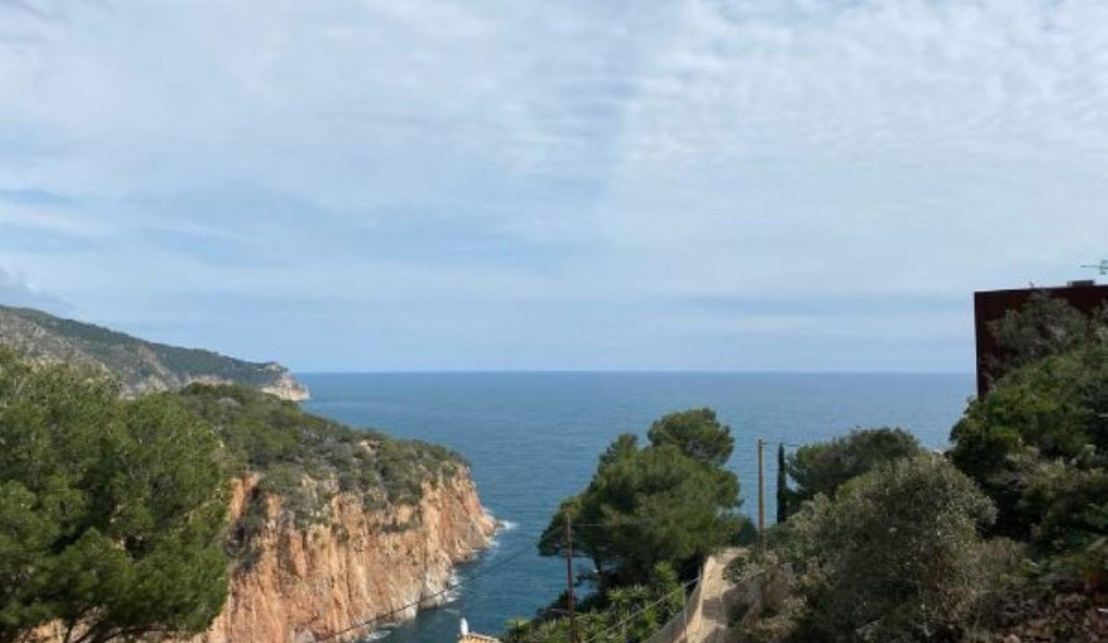 Promoción Begur, obra nueva en Begur (Revista)