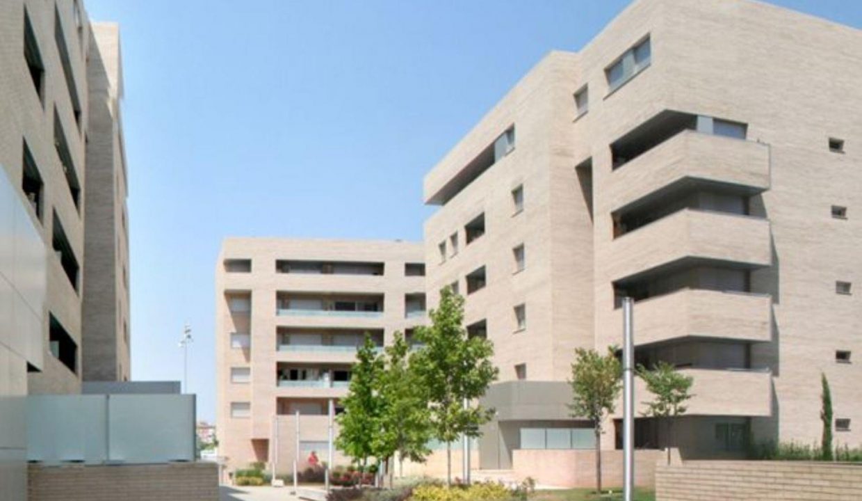 Promoción Ciutat Jardí, obra nueva en Salt (Revista)