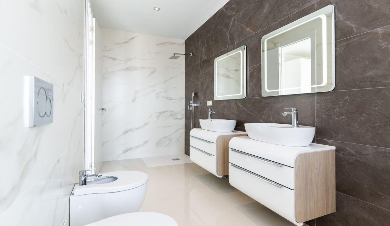 Promoción Villas Montroyal Fase III, obra nueva en Finestrat (Revista)