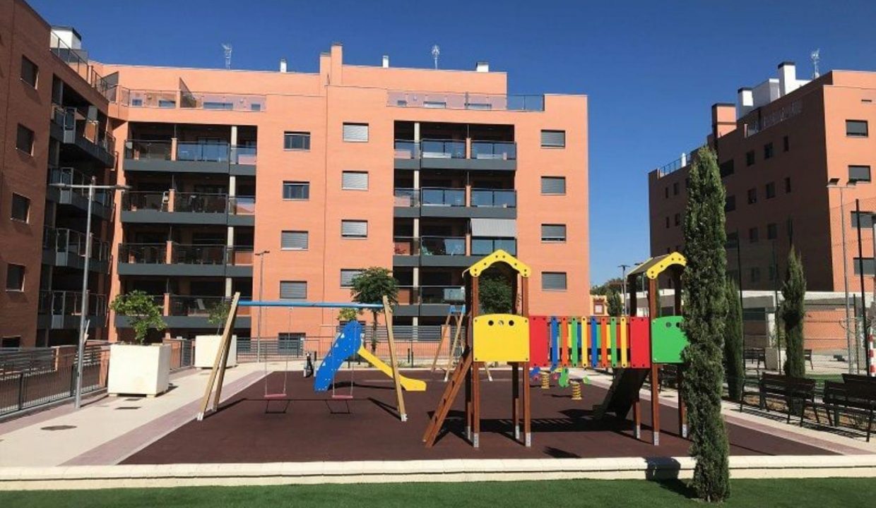 Promoción Edificio Metroeuropa Dos- 2ª Fase, obra nueva en Dos Hermanas (Revista)