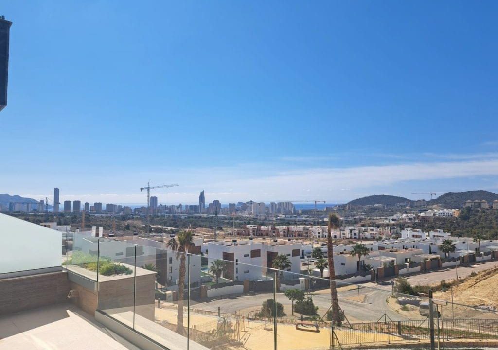 Promoción Apartamento moderno con terraza soleada, obra nueva en Finestrat (Revista)