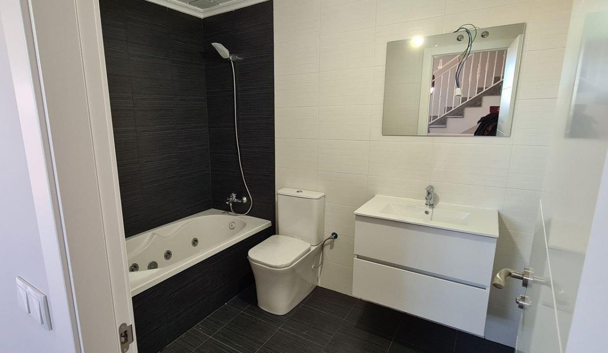 Promoción Residencial Valencia, obra nueva en Villares de la Reina (Revista)