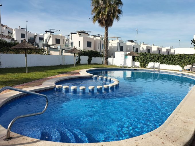 Promoción Residencial Atomium, obra nueva en Orihuela (Revista)