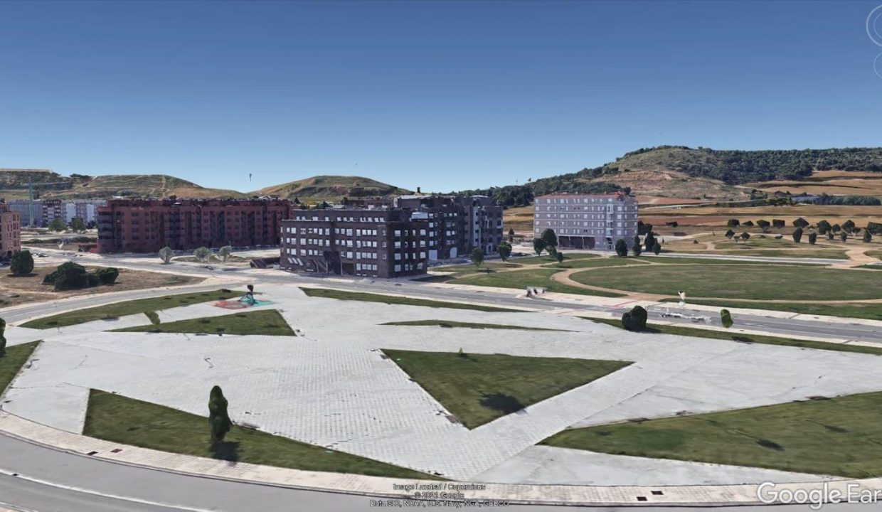 Promoción Entreparques, obra nueva en Burgos (Revista)