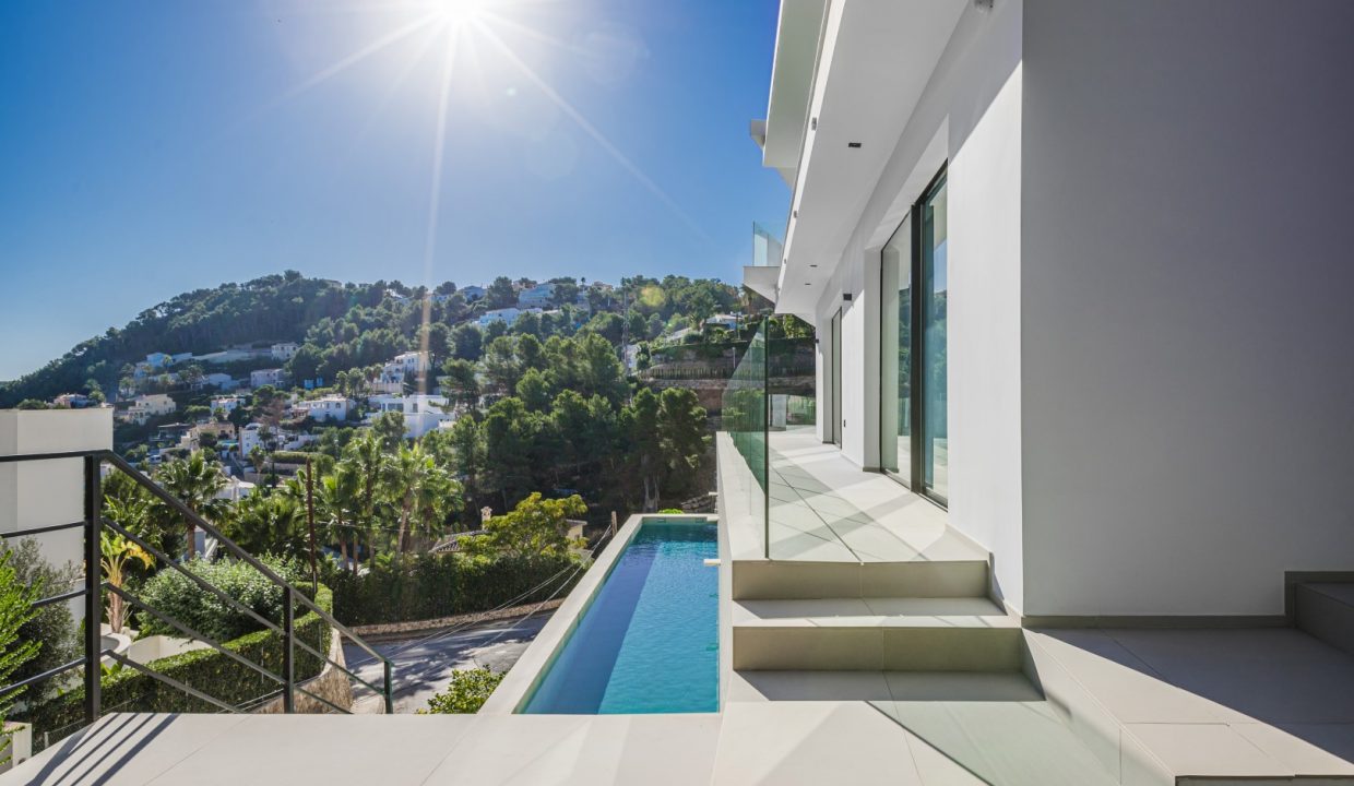 Promoción Villa excepcional en la prestigiosa zona de Mar Azul, obra nueva en Jávea (Revista)
