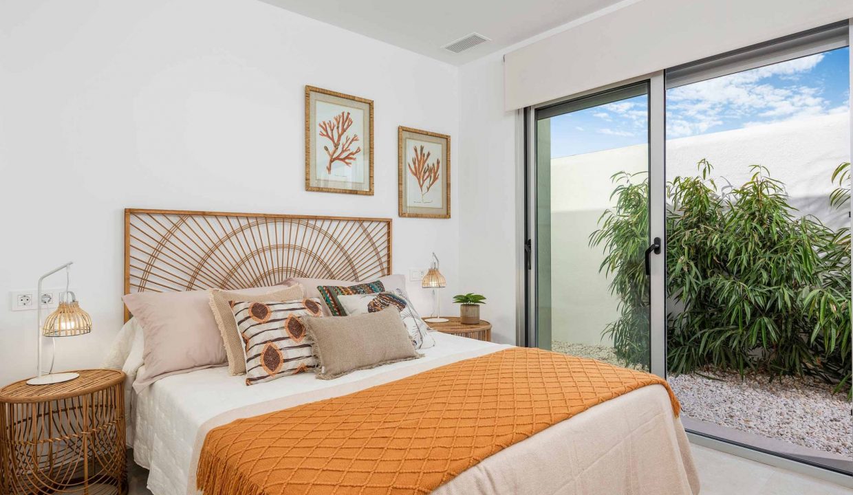 Promoción RESIDENSIAL SANTORINI VILLAS, obra nueva en Dolores (Revista)