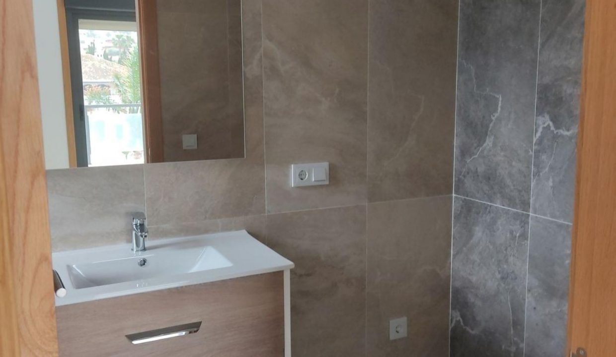 Promoción A2 de Villa Matilde, obra nueva en Sabinillas Sol (Revista)