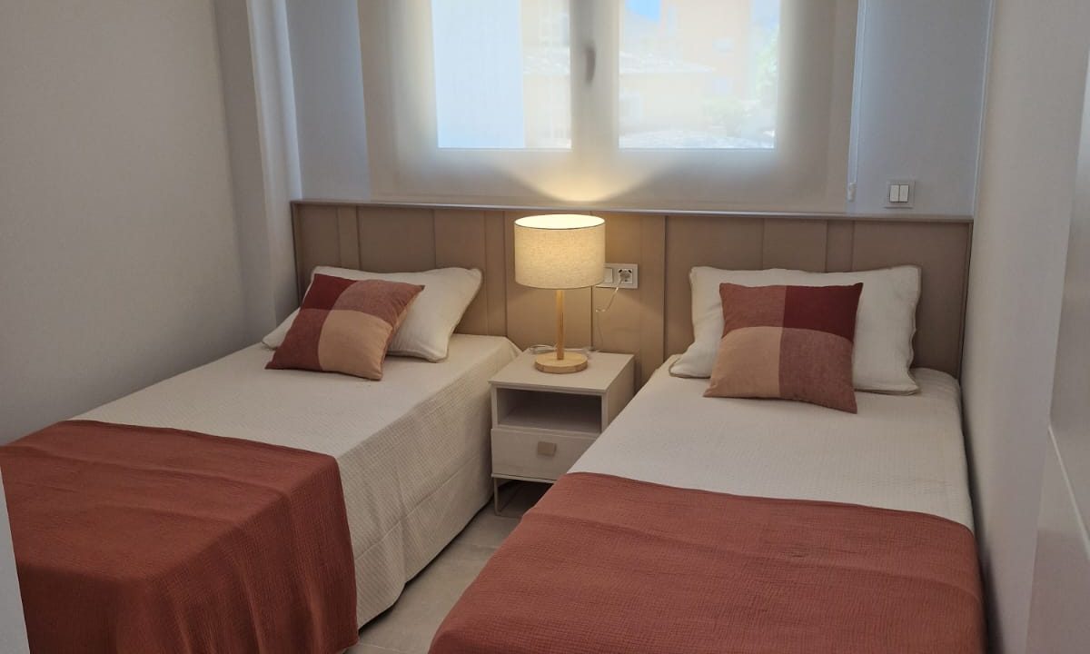 Promoción Residencial L´Estanyo Villa Romana, obra nueva en Denia (Revista)