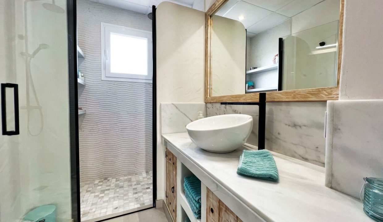 Promoción Maravilloso chalet de estilo ibicenco, obra nueva en Altea (Revista)