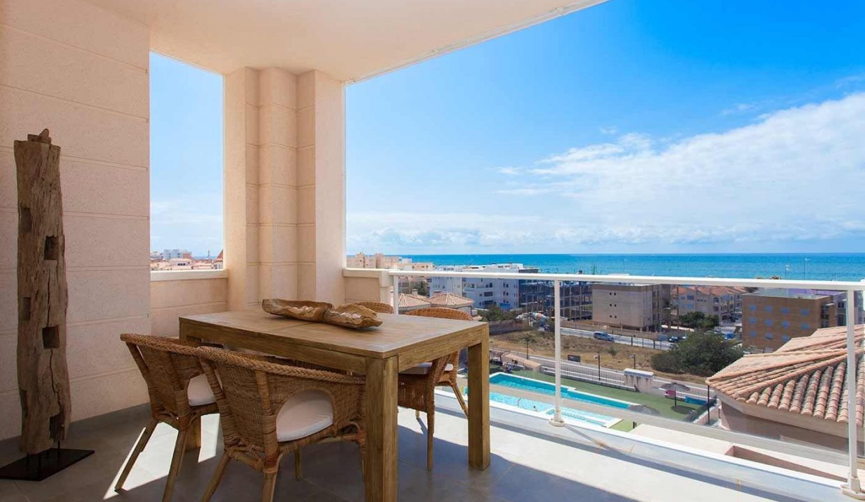 Promoción Villa Mediterráneo, obra nueva en Santa Pola (Revista)