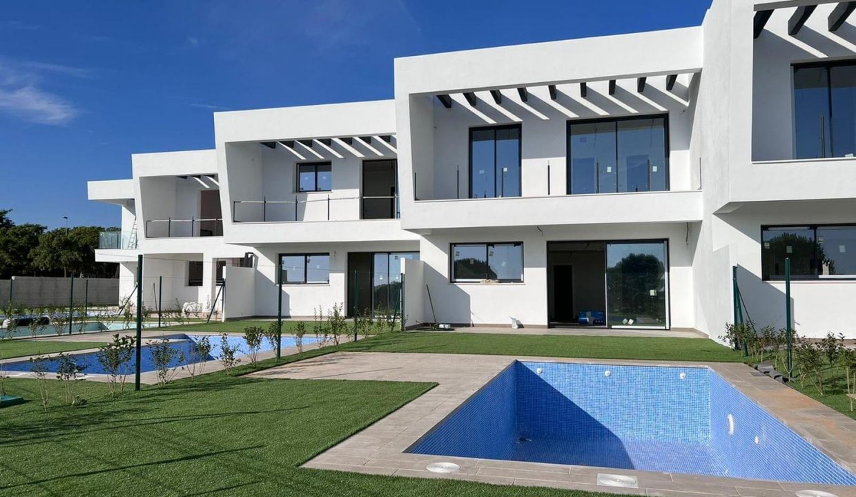 Promoción Residencial Villanueva Golf Fase IV, obra nueva en Barrio de Jarana (Revista)