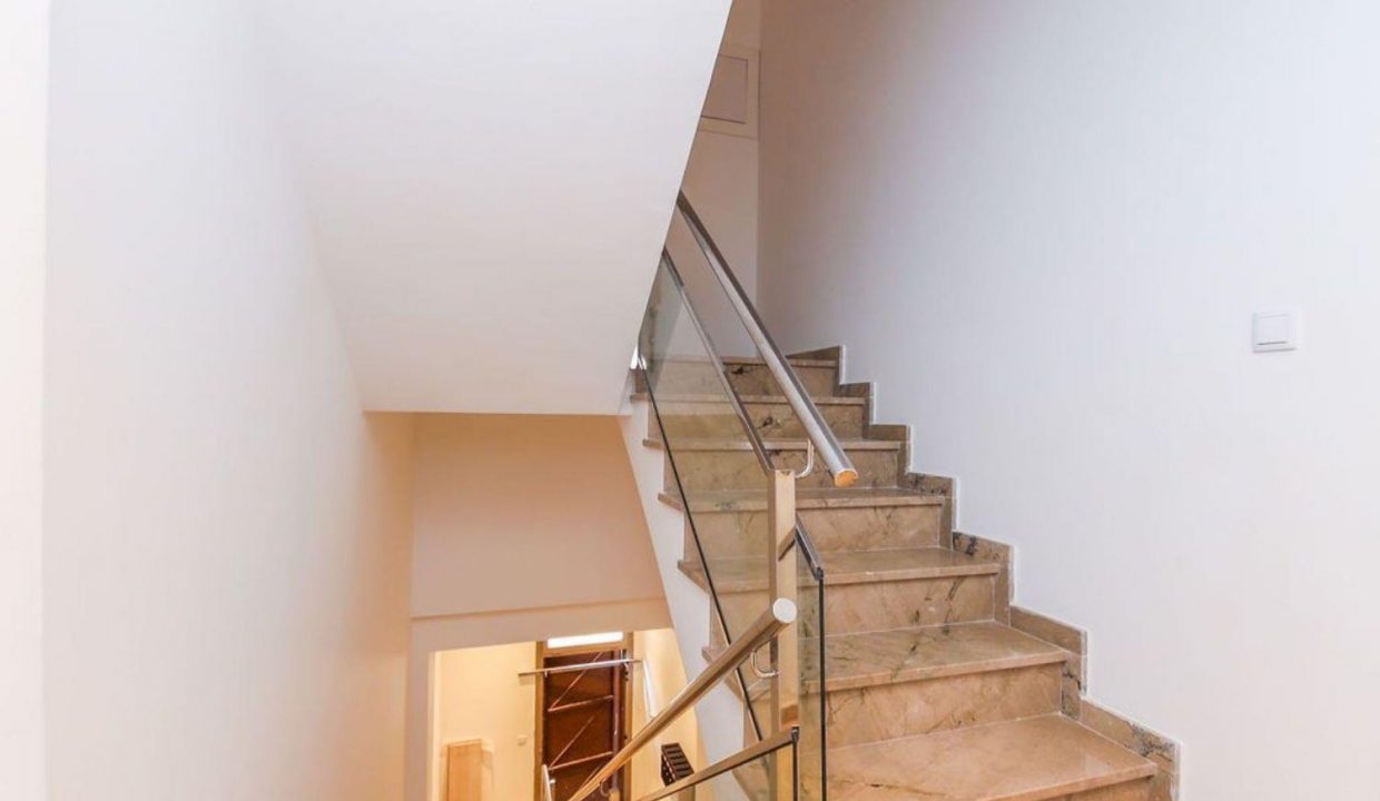 Promoción Edificio en Av Tanca de la Plana, obra nueva en el Vendrell (Revista)