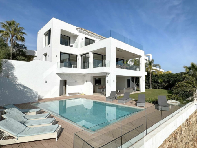 Promoción Impresionante residencia con su diseño lujoso, obra nueva en El Paraíso Alto (Revista)