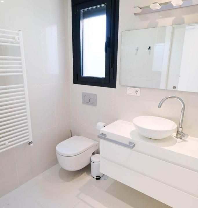 Promoción Villa de lujo cerca del mar, obra nueva en Torrevieja (Revista)