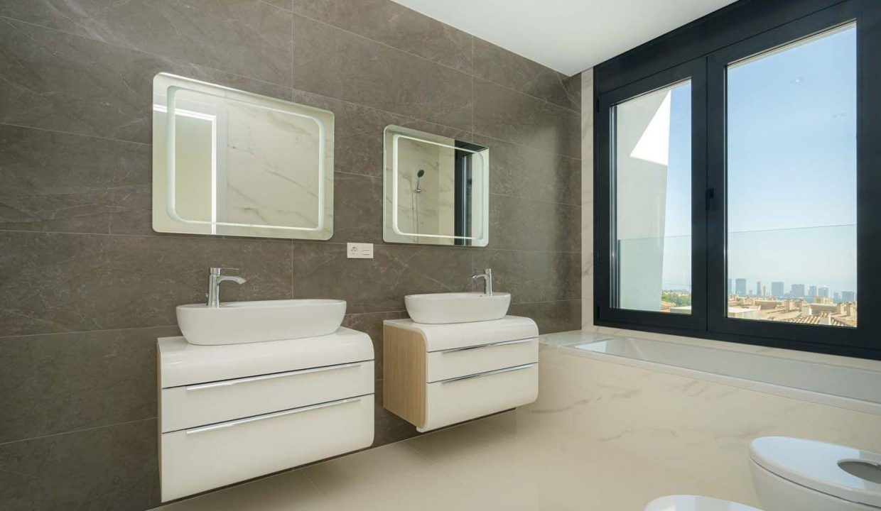 Promoción Villas Montroyal Fase III, obra nueva en Finestrat (Revista)