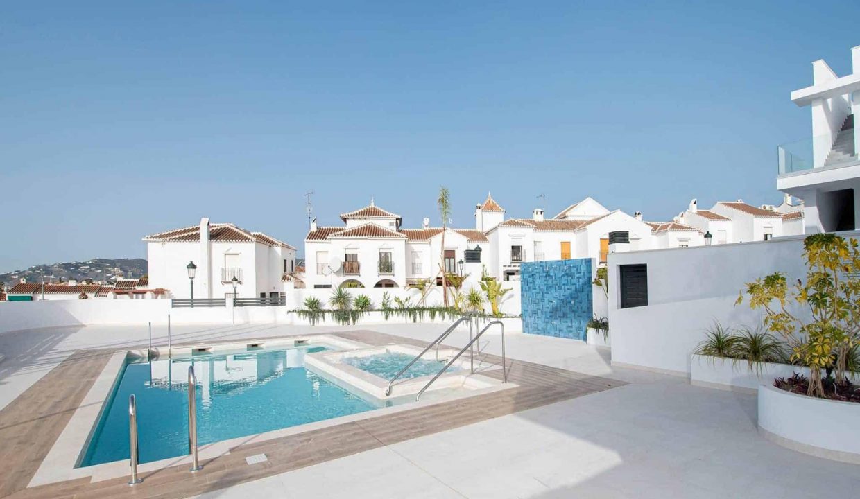 Promoción Sky Hill Village, obra nueva en Nerja (Revista)