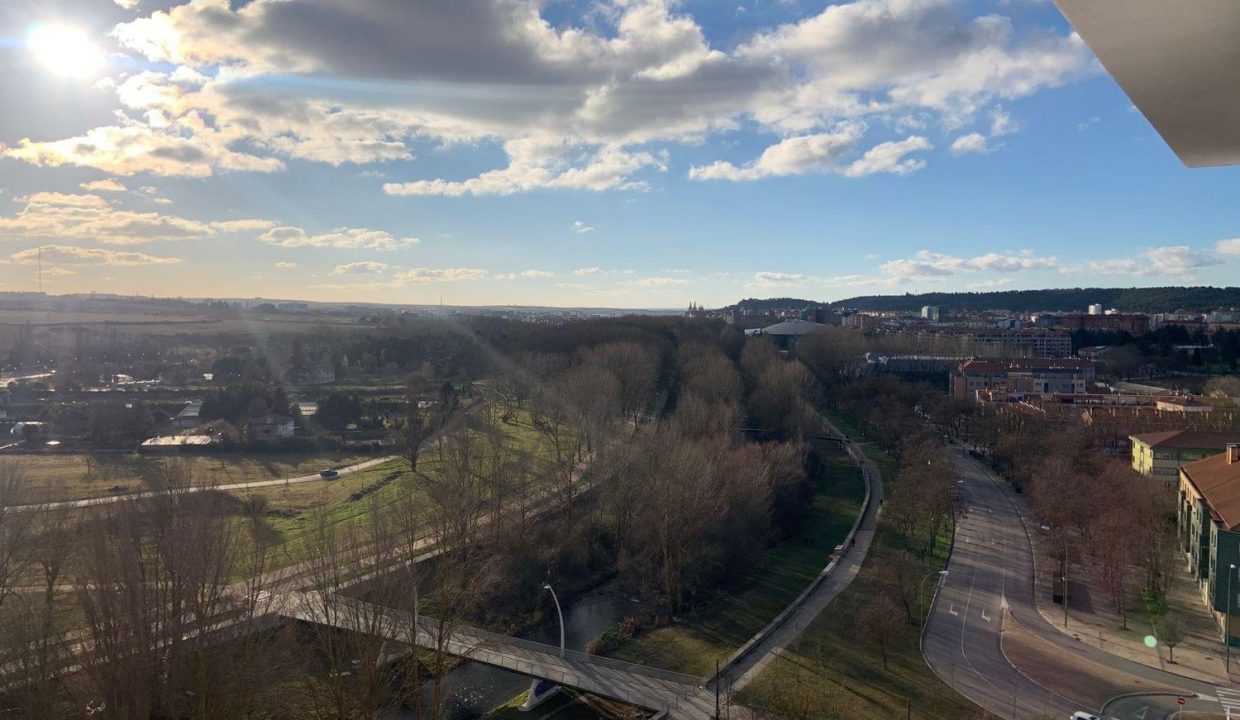 Promoción Torres de Fuentes Blancas, obra nueva en Burgos (Revista)