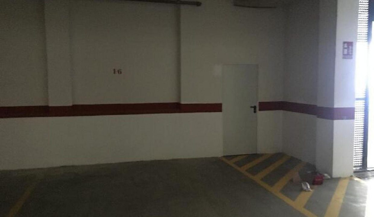Promoción RESIDENCIAL CARLOS CANO, obra nueva en Urbanización "Cuesta de los chinos" (Revista)