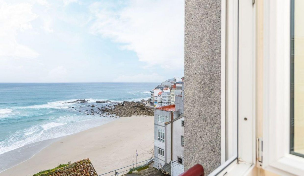 Promoción Promoción de Viviendas en C/ Emilio González López, obra nueva en Malpica (Revista)