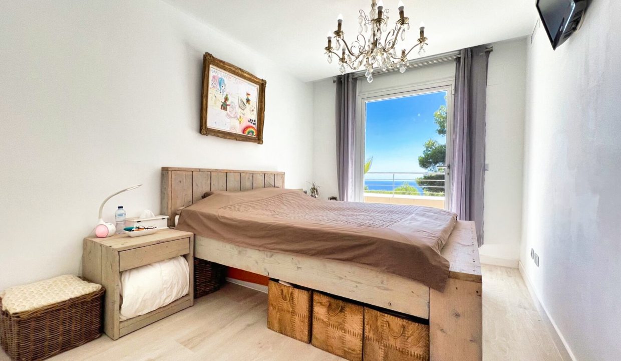 Promoción Exclusiva villa adosada, obra nueva en Altea (Revista)