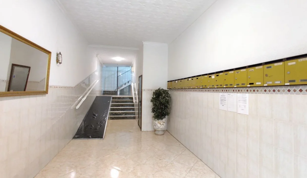 Продаётся квартира в центре Долореса