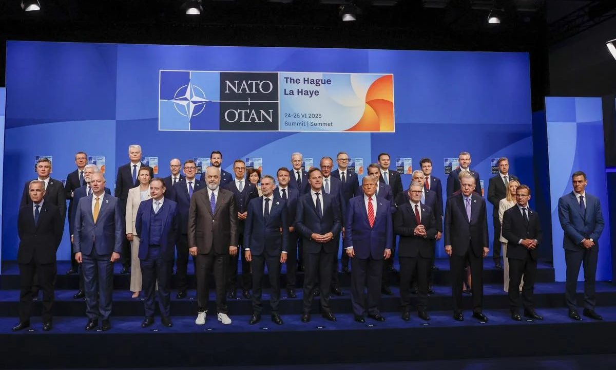 Политическая изоляция Педро Санчеса