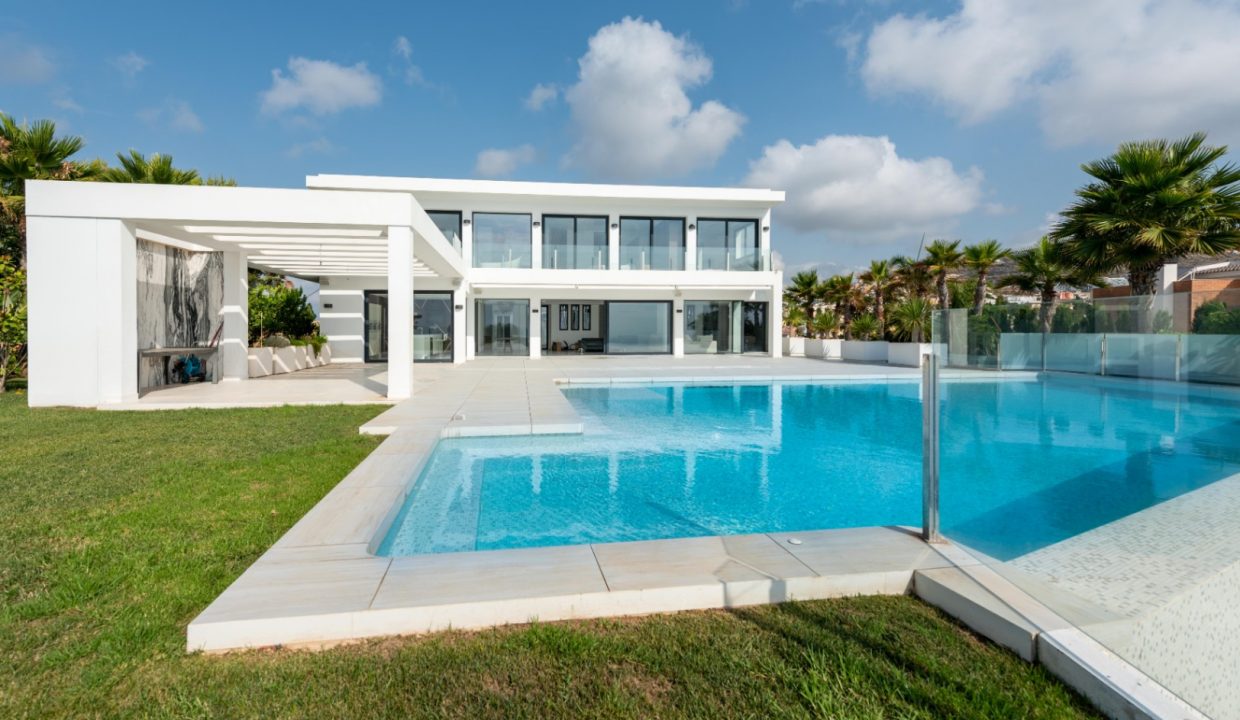Promoción Villa con un oasis de tranquilidad, obra nueva en Benitachell (Revista)