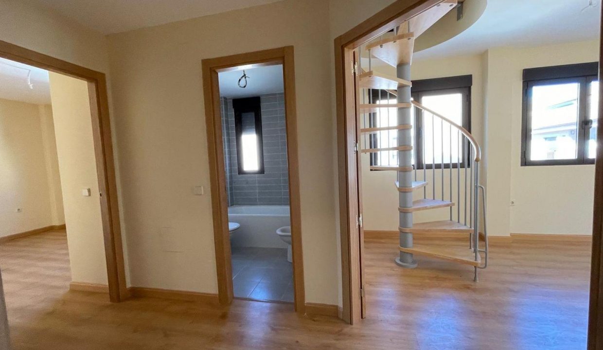 Promoción Promoción residencial en C/ Los Morales, obra nueva en Almorox (Revista)