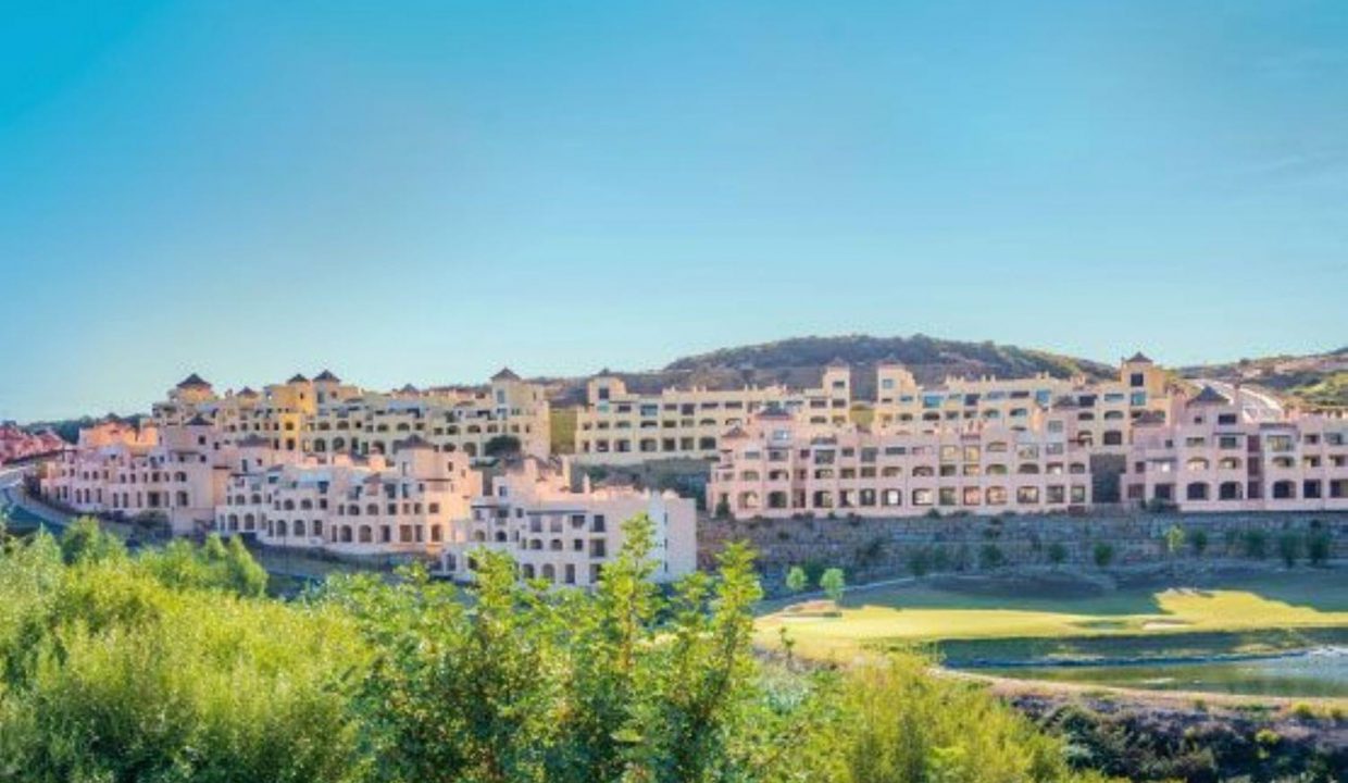 Promoción Estepona, obra nueva en Nordic Royal Club (Revista)