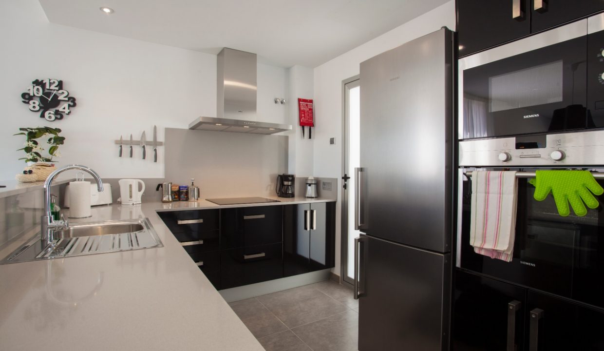 Promoción Moderna villa con elegancia contemporánea, obra nueva en l'Albir (Revista)