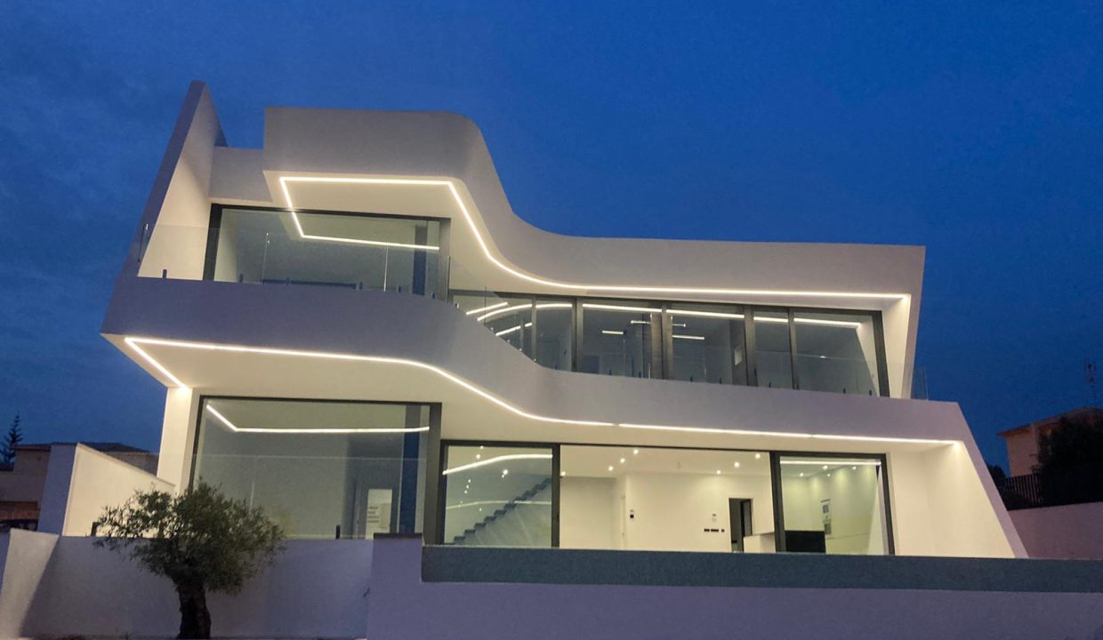 Promoción Villa de lujo en una zona privilegiada, obra nueva en Calpe (Revista)